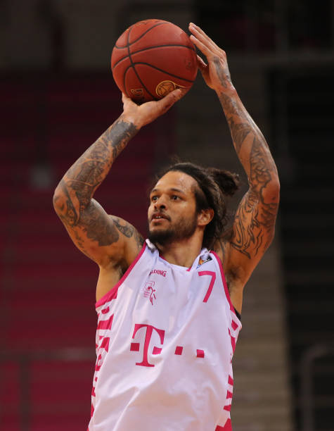 会抢占网前 会抢占网前