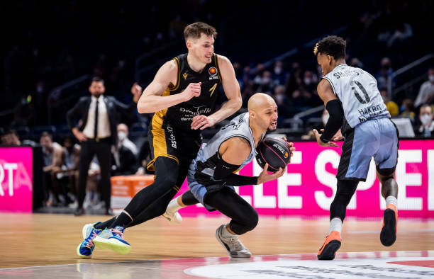 德里克的伤 德里克的伤