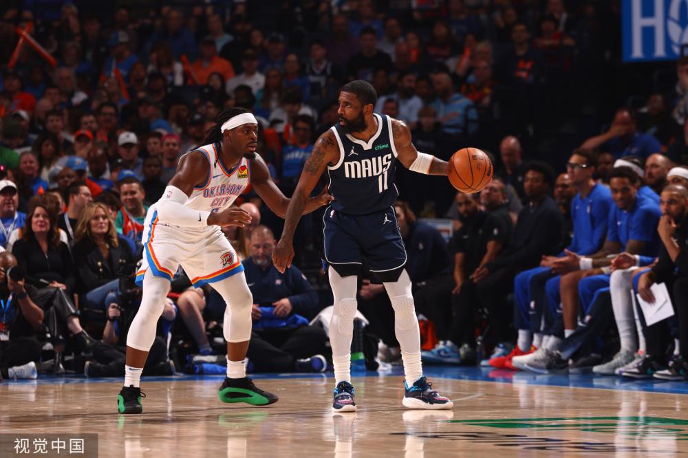 轻运动员而 轻运动员而